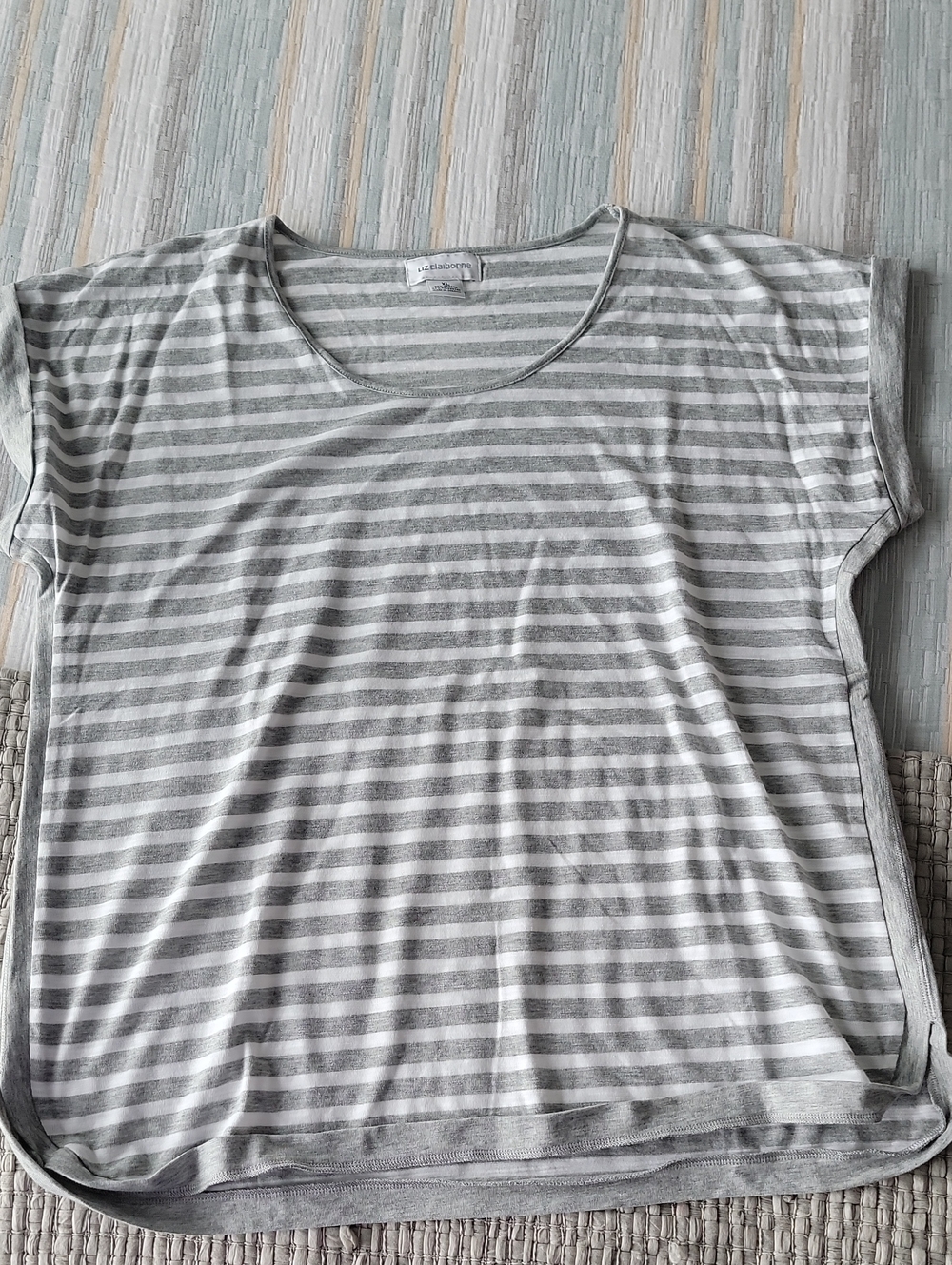 Mixed Women's Summer Tee bundle - Picture 8 of 8